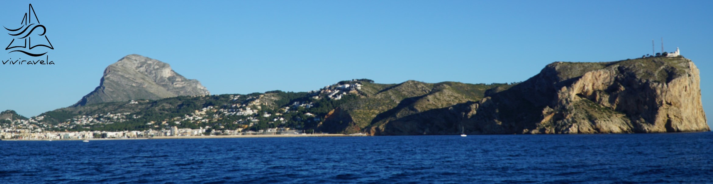Cap de Sant Antonio y Xabia desde el mar